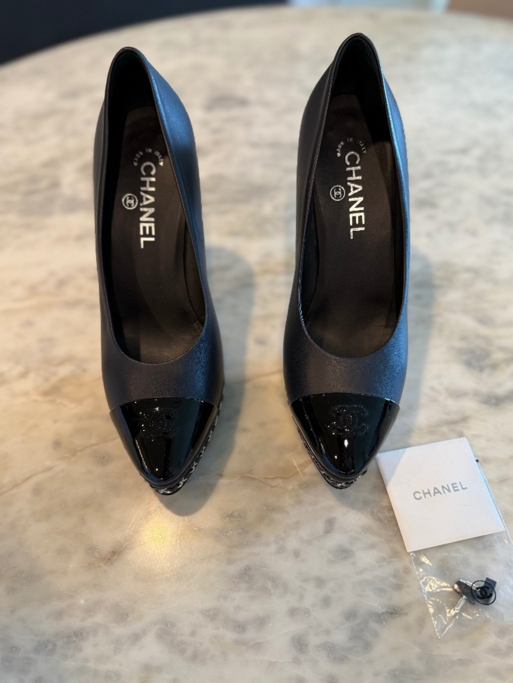 Chanel pumps - Picture 1 of 8